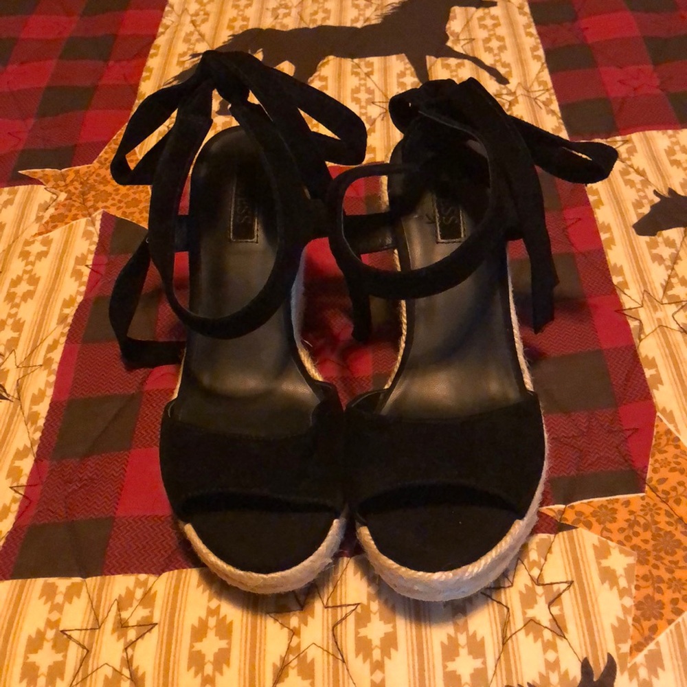 Guess- Black and Rope wedge shoes
